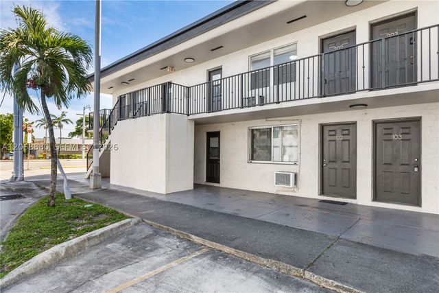 345 W 68th St 202, Hialeah, FL 33014
