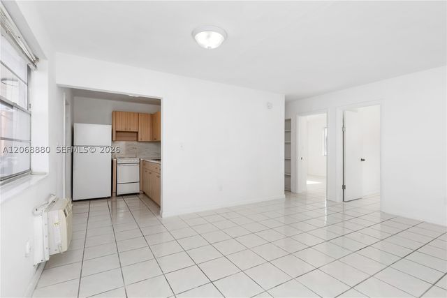 345 W 68th St 202, Hialeah, FL 33014