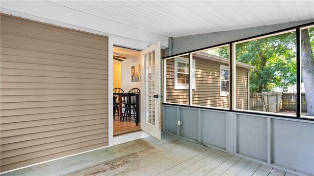 52 Brentwood Avenue, Warwick, RI 02886