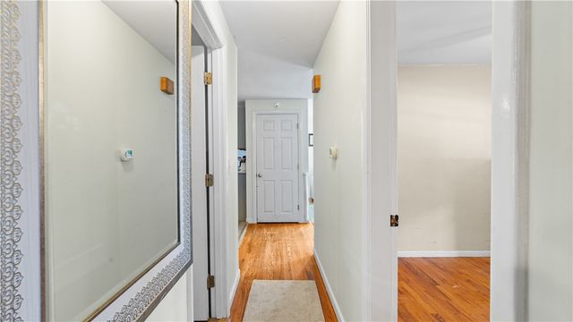 52 Brentwood Avenue, Warwick, RI 02886