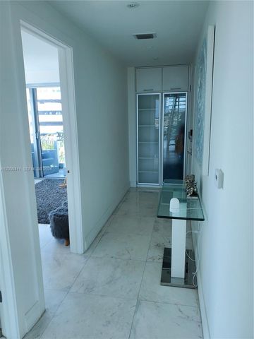 2950 NE 188th Street 401, Aventura, FL 33180