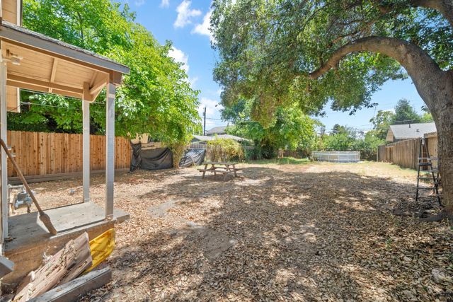 3824 25th Ave, Sacramento, CA 95820