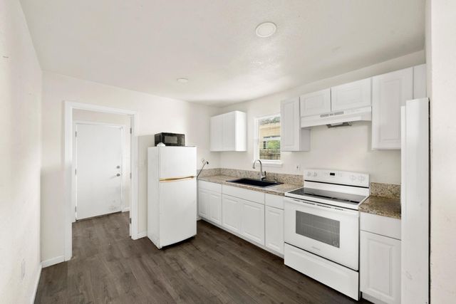 3824 25th Ave, Sacramento, CA 95820