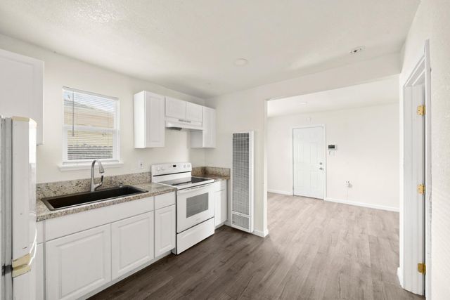 3824 25th Ave, Sacramento, CA 95820