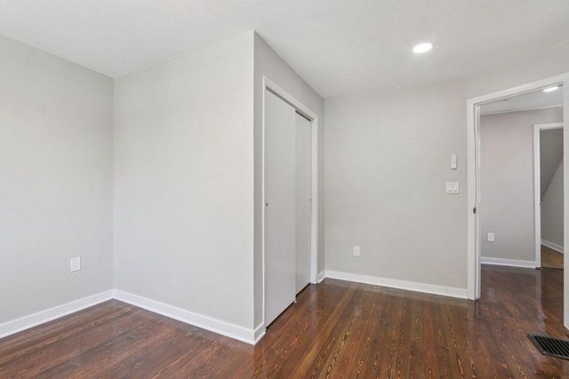 1537 S 56th STREET, West Allis, WI 53214