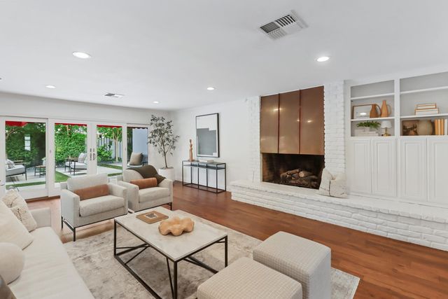 3120 American River Drive, Sacramento, CA 95864