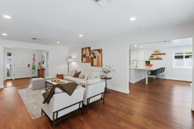 3120 American River Drive, Sacramento, CA 95864