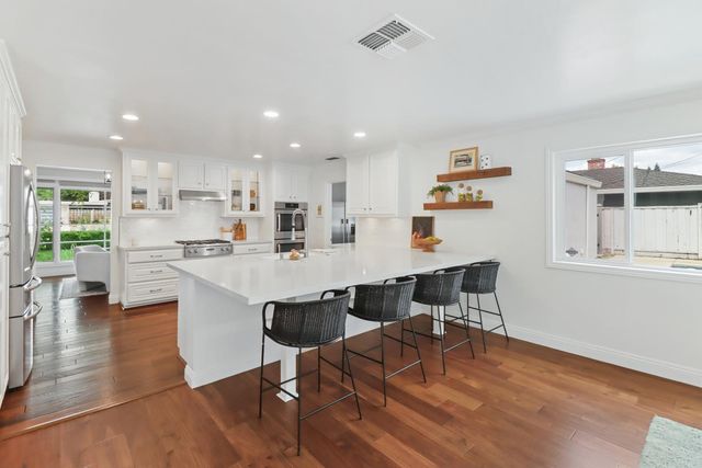 3120 American River Drive, Sacramento, CA 95864