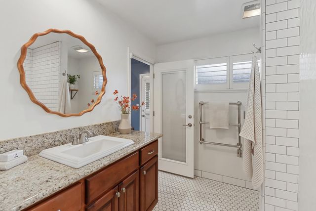 3120 American River Drive, Sacramento, CA 95864