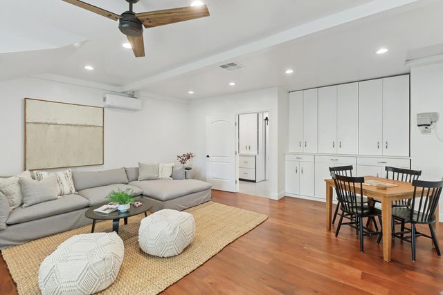 3120 American River Drive, Sacramento, CA 95864