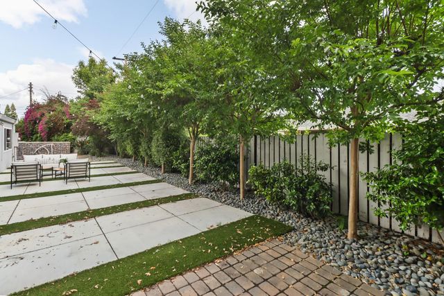 3120 American River Drive, Sacramento, CA 95864