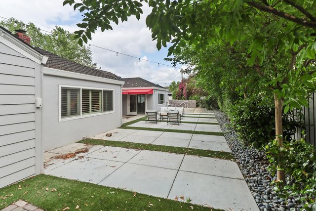 3120 American River Drive, Sacramento, CA 95864