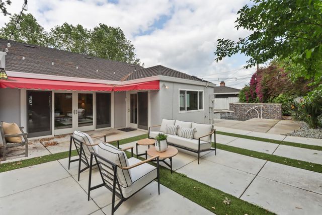 3120 American River Drive, Sacramento, CA 95864