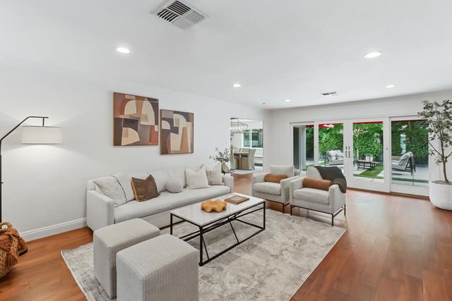 3120 American River Drive, Sacramento, CA 95864