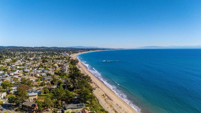 771 Seacliff Drive, Aptos, CA 95003