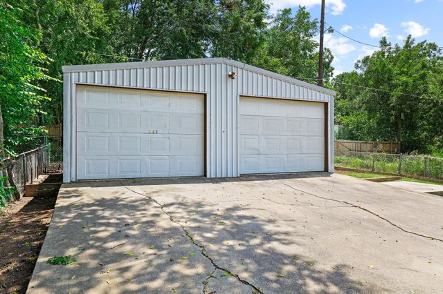 1320 W Morton Street, Denison, TX 75020