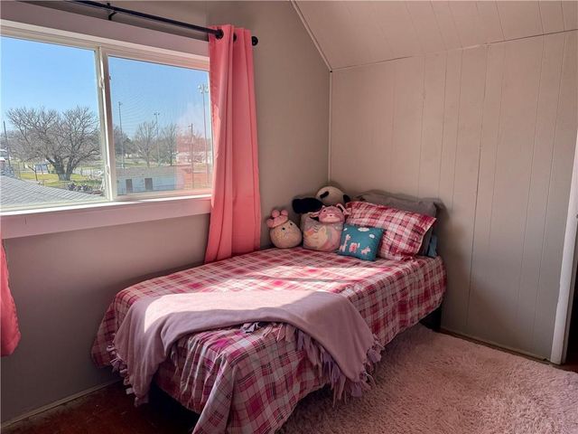 108 E 5th Street, Lebo, KS 66856