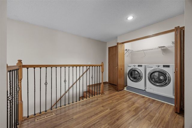 2725 Pheasant Ridge Court, Marion, IA 52302