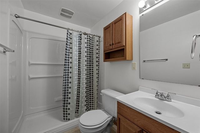 2725 Pheasant Ridge Court, Marion, IA 52302