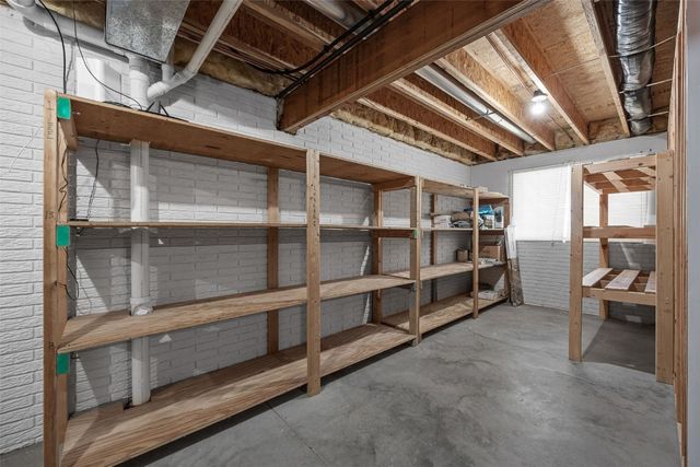 2725 Pheasant Ridge Court, Marion, IA 52302