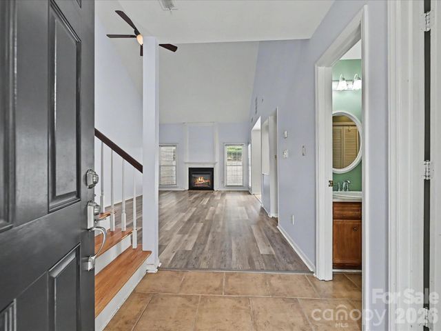 6816 Copernicus Circle, Charlotte, NC 28226