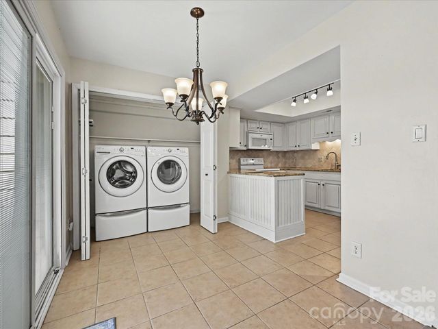 6816 Copernicus Circle, Charlotte, NC 28226