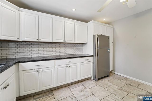 215 Woodside Avenue 2, Ridgewood, NJ 07450