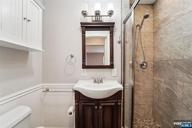 215 Woodside Avenue 2, Ridgewood, NJ 07450