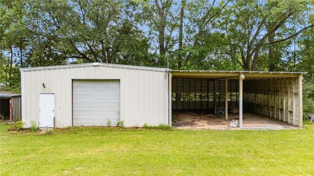 18318 Kendrick Road, Robertsdale, AL 36567