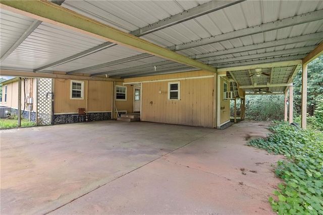 18318 Kendrick Road, Robertsdale, AL 36567