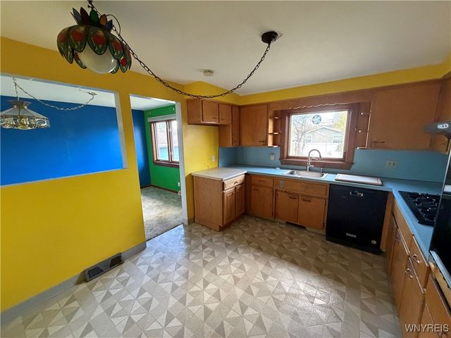 107 Maplegrove Avenue, Tonawanda, NY 14150