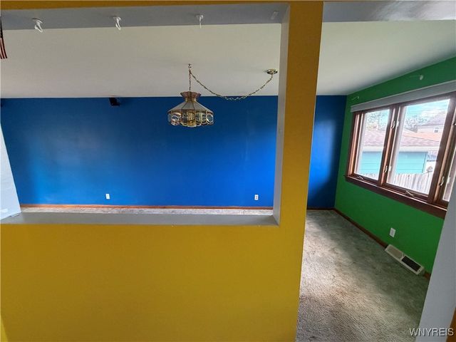 107 Maplegrove Avenue, Tonawanda, NY 14150