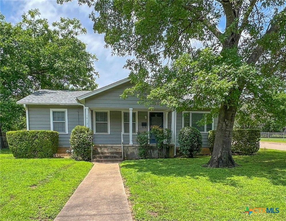 1412 N Beal Street, Belton, TX 76513