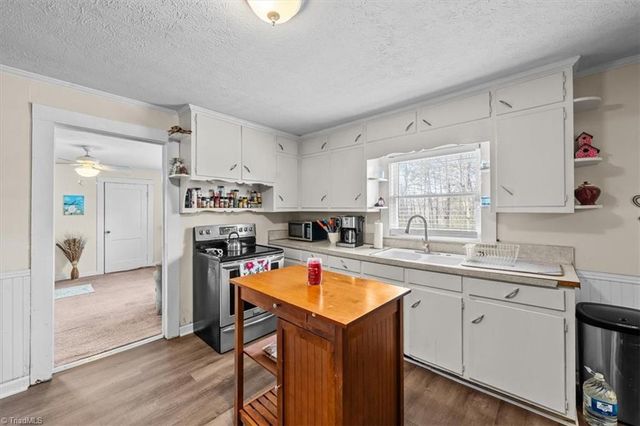 2208 Ermine Street, Randleman, NC 27317