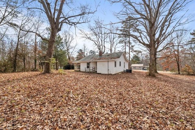 2208 Ermine Street, Randleman, NC 27317