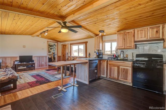 1060 Pinto Trail, Como, CO 80432