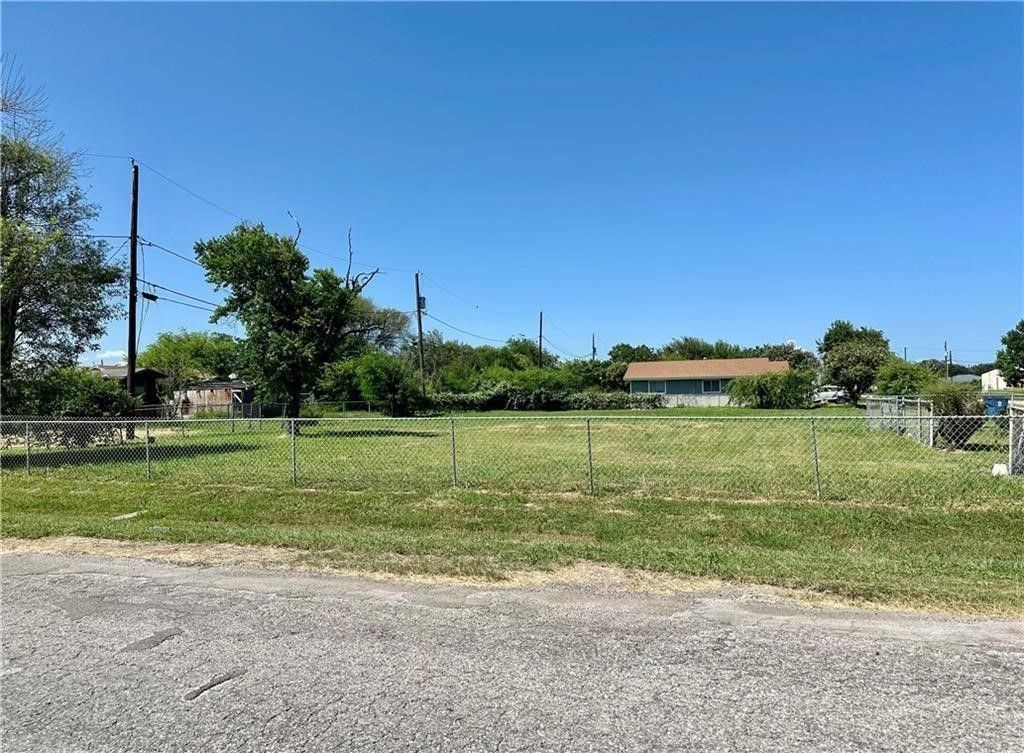 2713 El Paso Ave, Ingleside, TX 78362 — photo 2