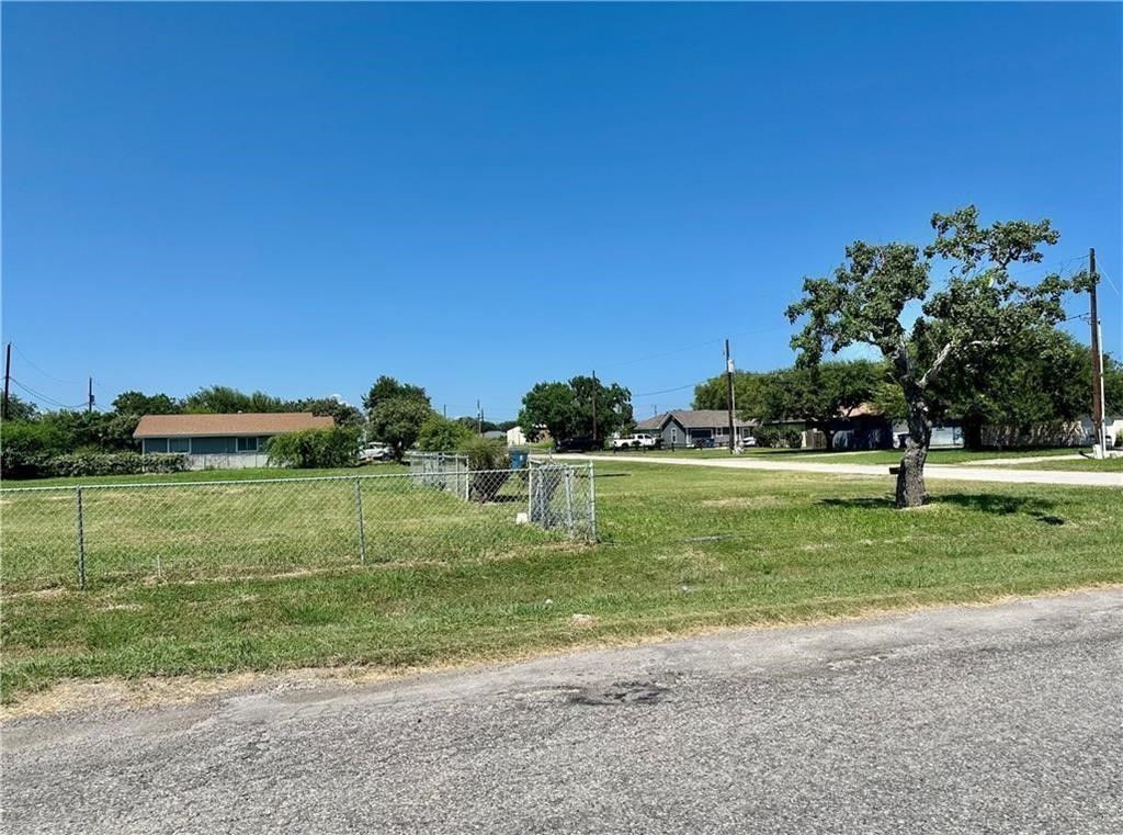 2713 El Paso Ave, Ingleside, TX 78362 — photo 3