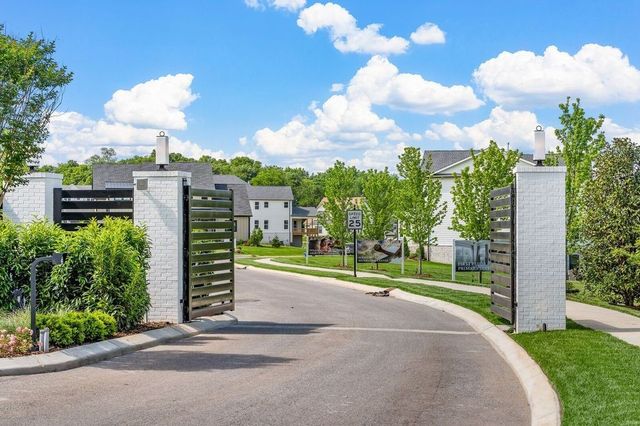 5213 Fairhaven Court, Thompsons Station, TN 37179