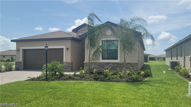 3389 Menores WAY, Fort Myers, FL 33905