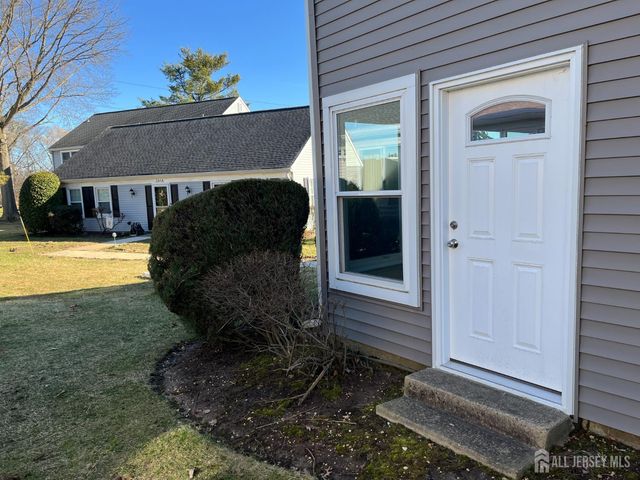 259-B Old Nassau Road B, Monroe, NJ 08831