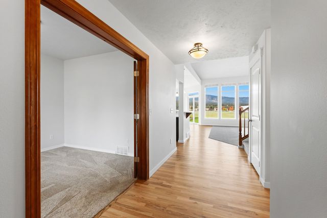 3808 S VERCLER Ln, Spokane Valley, WA 99206