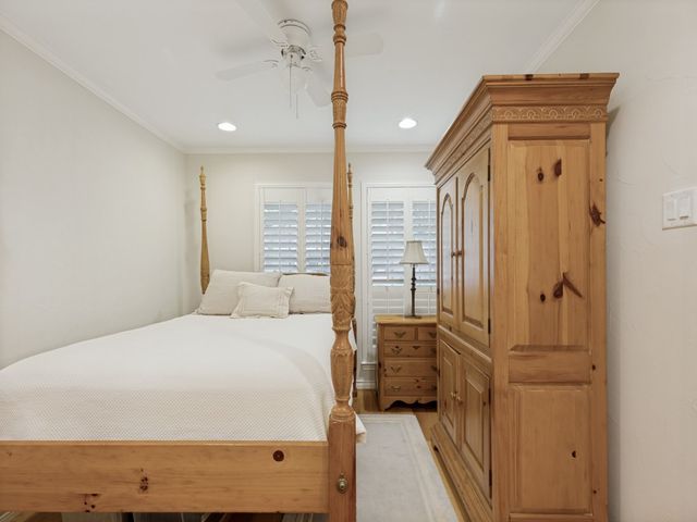 7617 Riverbrook Drive 14, Dallas, TX 75230