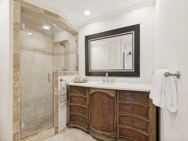 7617 Riverbrook Drive 14, Dallas, TX 75230