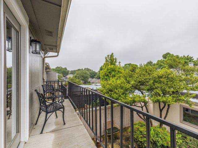 7617 Riverbrook Drive 14, Dallas, TX 75230