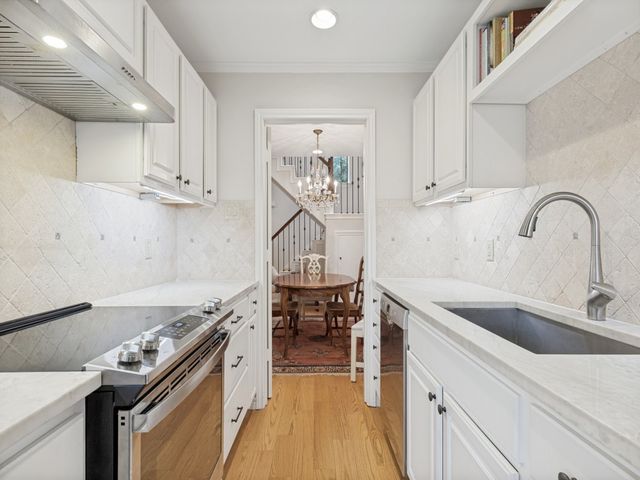 7617 Riverbrook Drive 14, Dallas, TX 75230