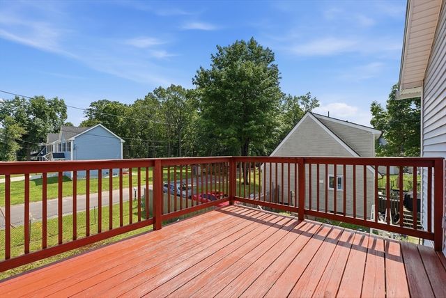 128 Newfield Rd, Springfield, MA 01119