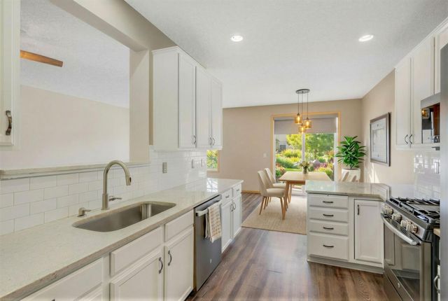 19725 Canary Path, Farmington, MN 55024