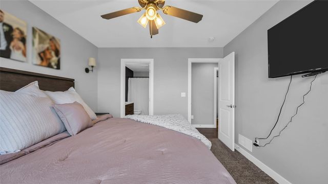 2084 Crestwood Lane, Marion, IA 52302