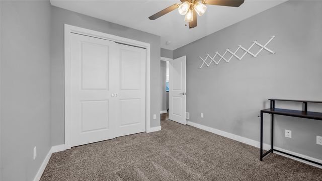 2084 Crestwood Lane, Marion, IA 52302